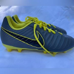 Nike jr tiempo soccer cleats, Nike youth soccer, cleats, Nike soccer cleats.